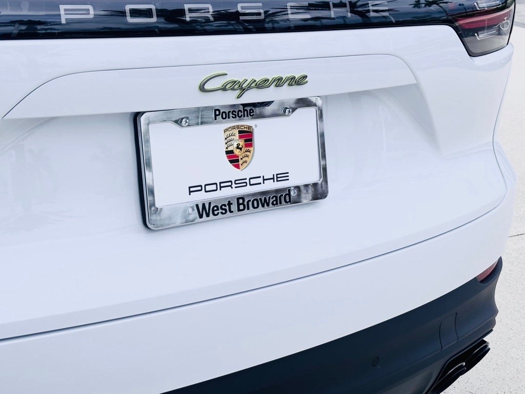 2023 Porsche Cayenne Cayenne E-Hybrid Platinum Edition